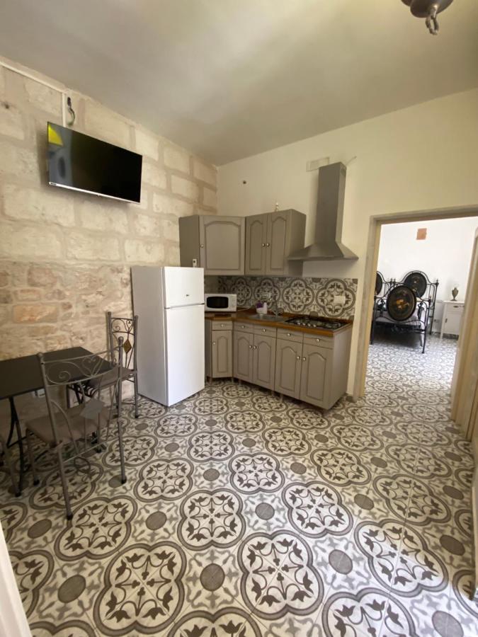 Fiori Catene Tra Le Torri กอนแวร์ซาโน ภายนอก รูปภาพ